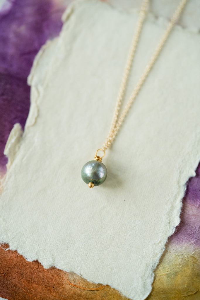 Green Pearl Necklace Charm + Pendant Necklaces Bella Vita Jewelry   