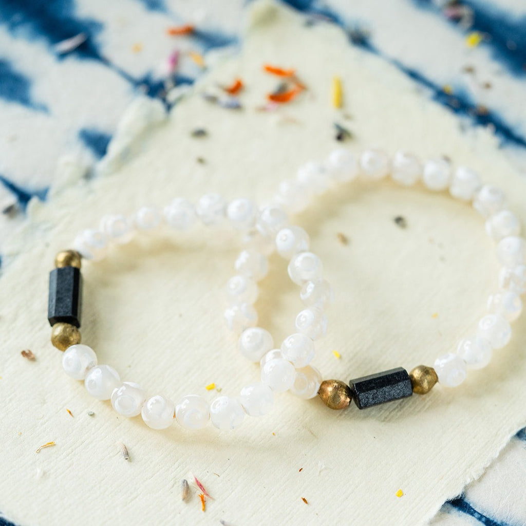 Good Vibes Gemstone Bracelets Beaded Bangles Bella Vita Jewelry White Tibetan Dzi Eye 7" 