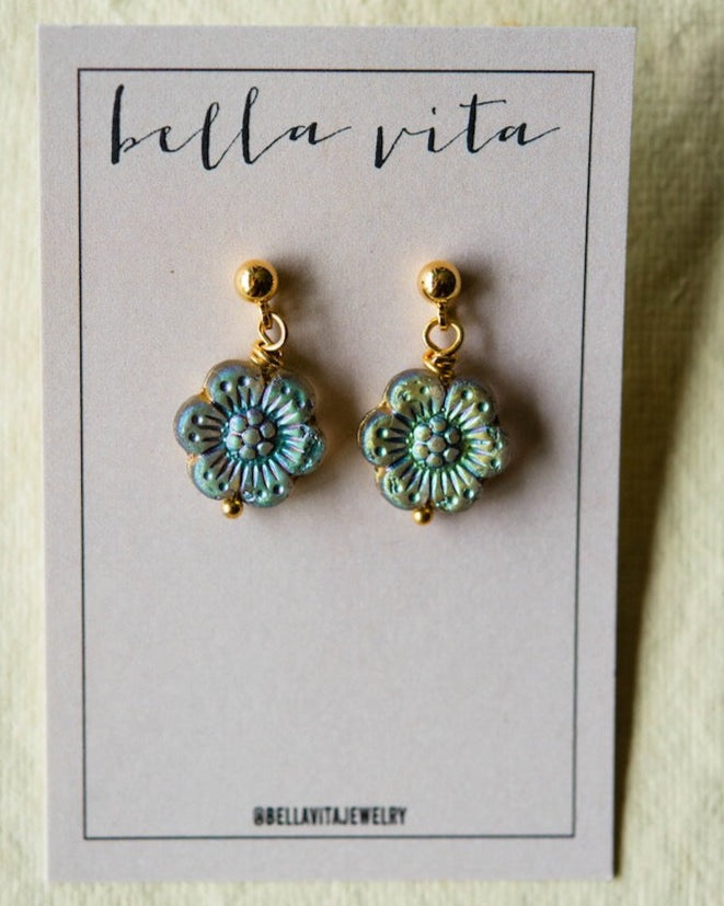 Flower Power Post Earring Stud + Post Earrings Bella Vita Jewelry Gold Plated Grey Aurora Borealis