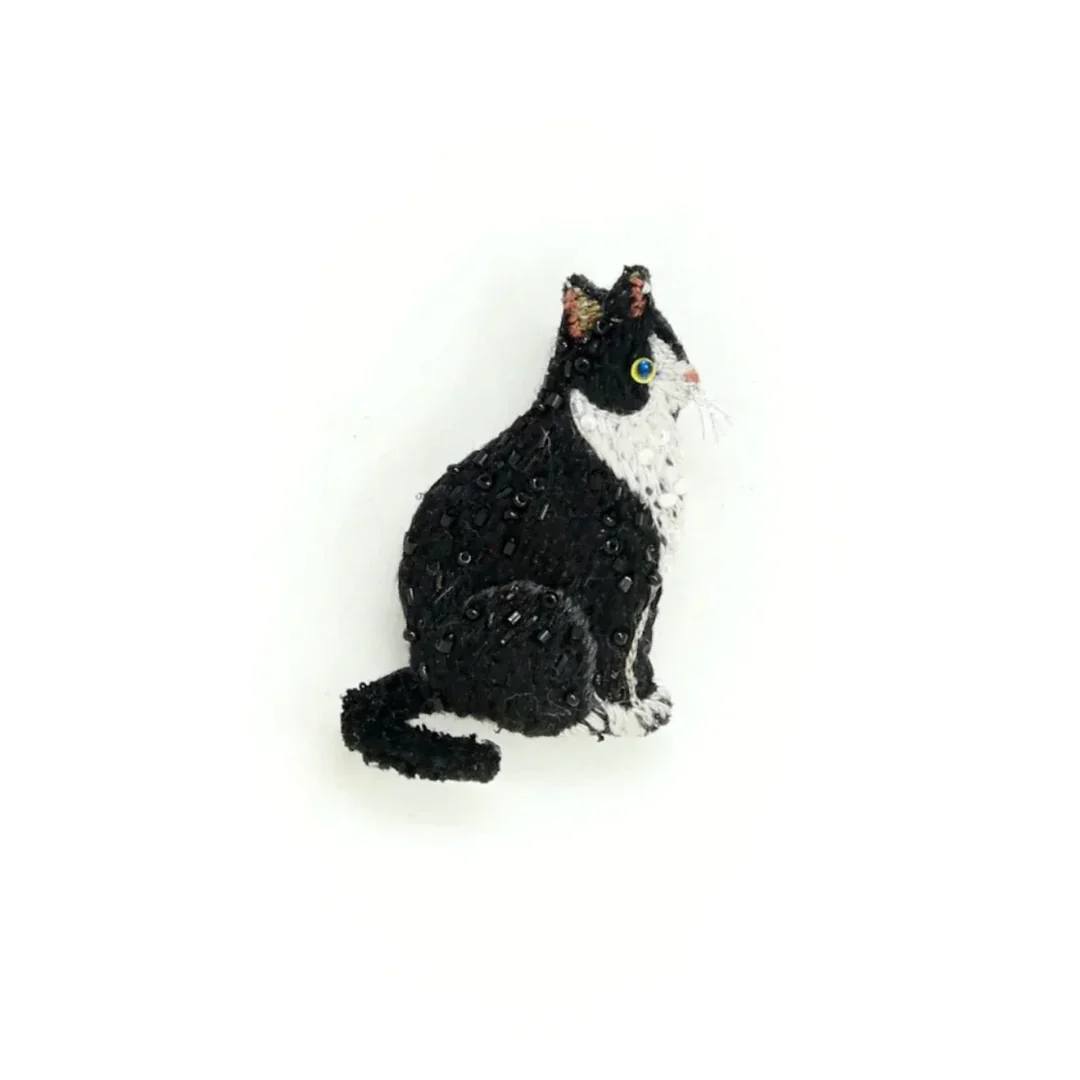 Hand Embroidered Brooch Brooches + Pins Trovelore Maine Coon (size 1' W x 2" T)