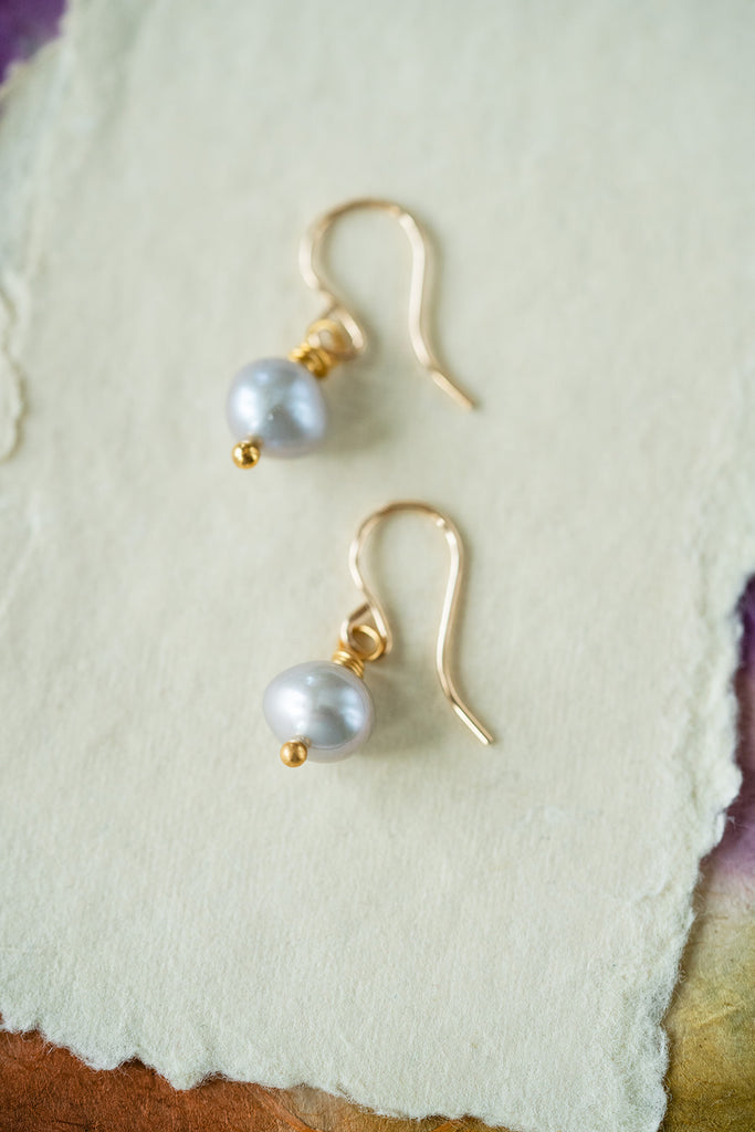 Gray Pearl Earrings Dangle Earrings Bella Vita Jewelry   