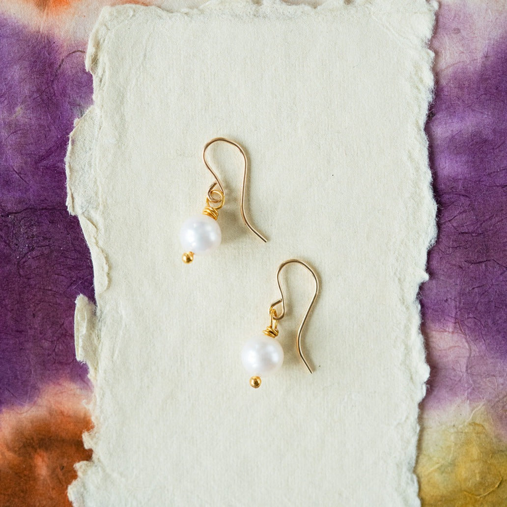 Freshwater Pearl Earrings – Timeless Elegance in Gold or Silver Bella Vita Jewelry 14K Gold Fill White