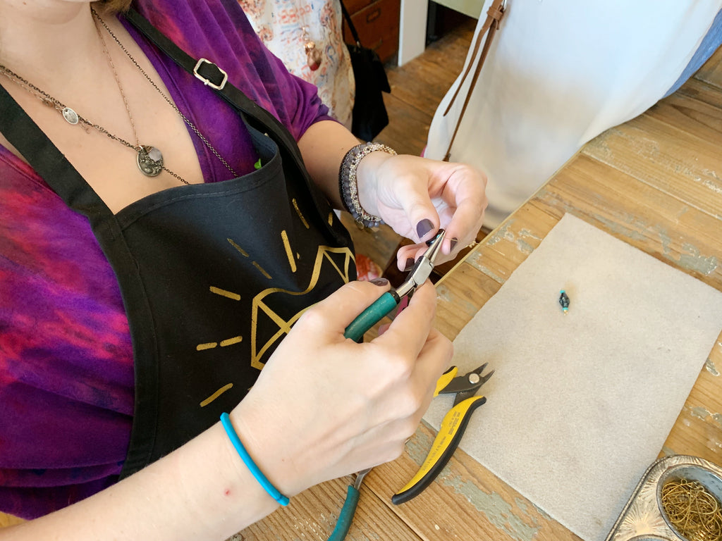 Friends Night Out - Earring Party Workshop Bella Vita Workshops   