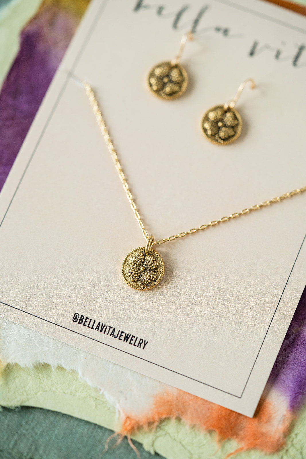 Bitty Buttons Necklace & Earring Gift Sets Charm + Pendant Necklaces Bella Vita Jewelry Gold Plated Set Clover 